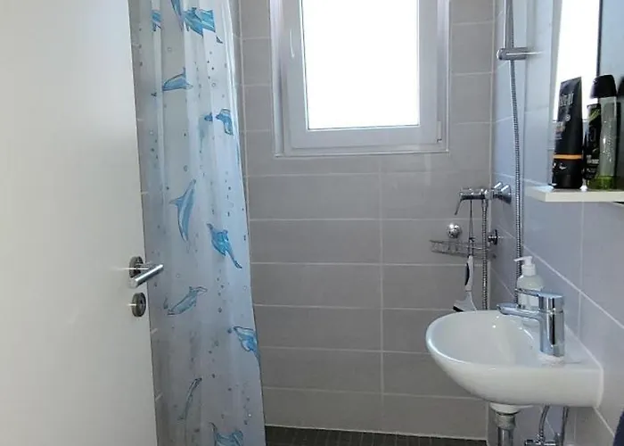 Schoene Drei Zimmerwohnung Lejlighed *