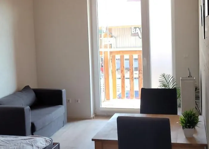 Schoene Drei Zimmerwohnung Lejlighed *